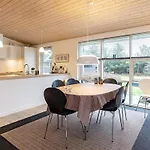 5 Star Holiday Home In Lokken 루켄