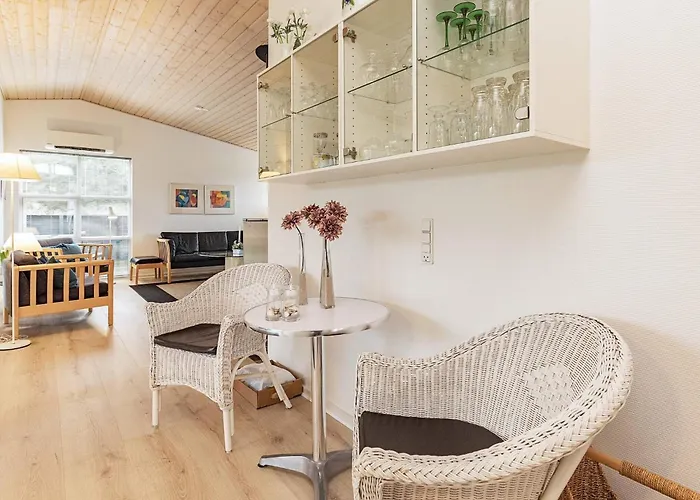 Dom wakacyjny Modern Retreat With - By Traum
