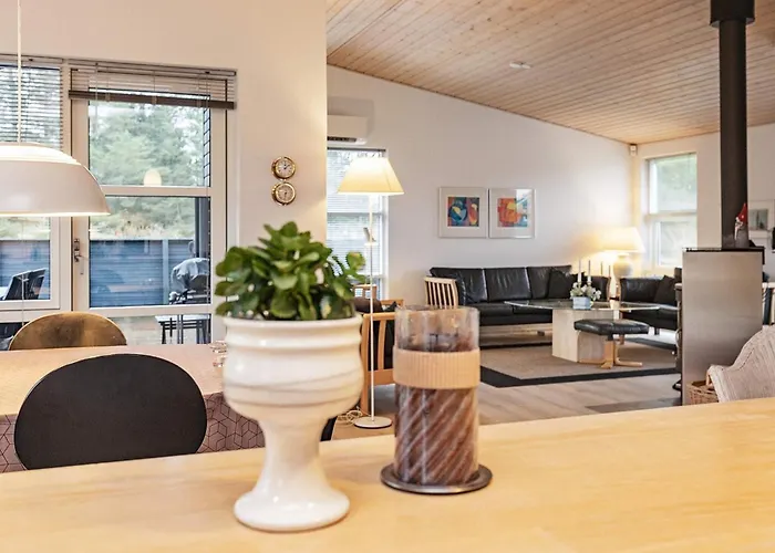 Modern Retreat With - By Traum *